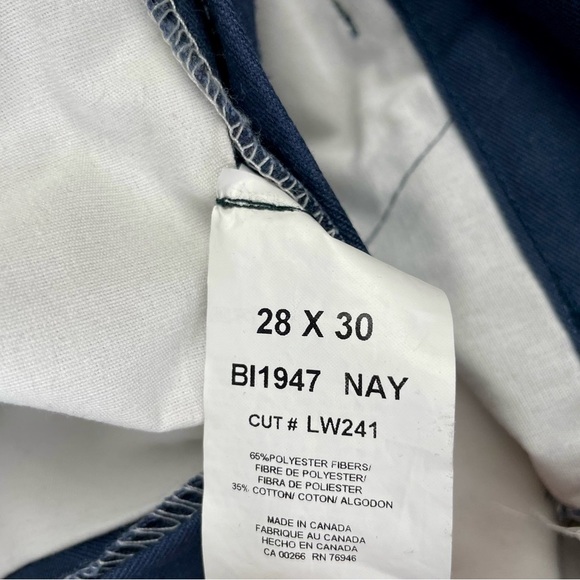 Classic Navy Chinos for Men - Picture 5 of 6